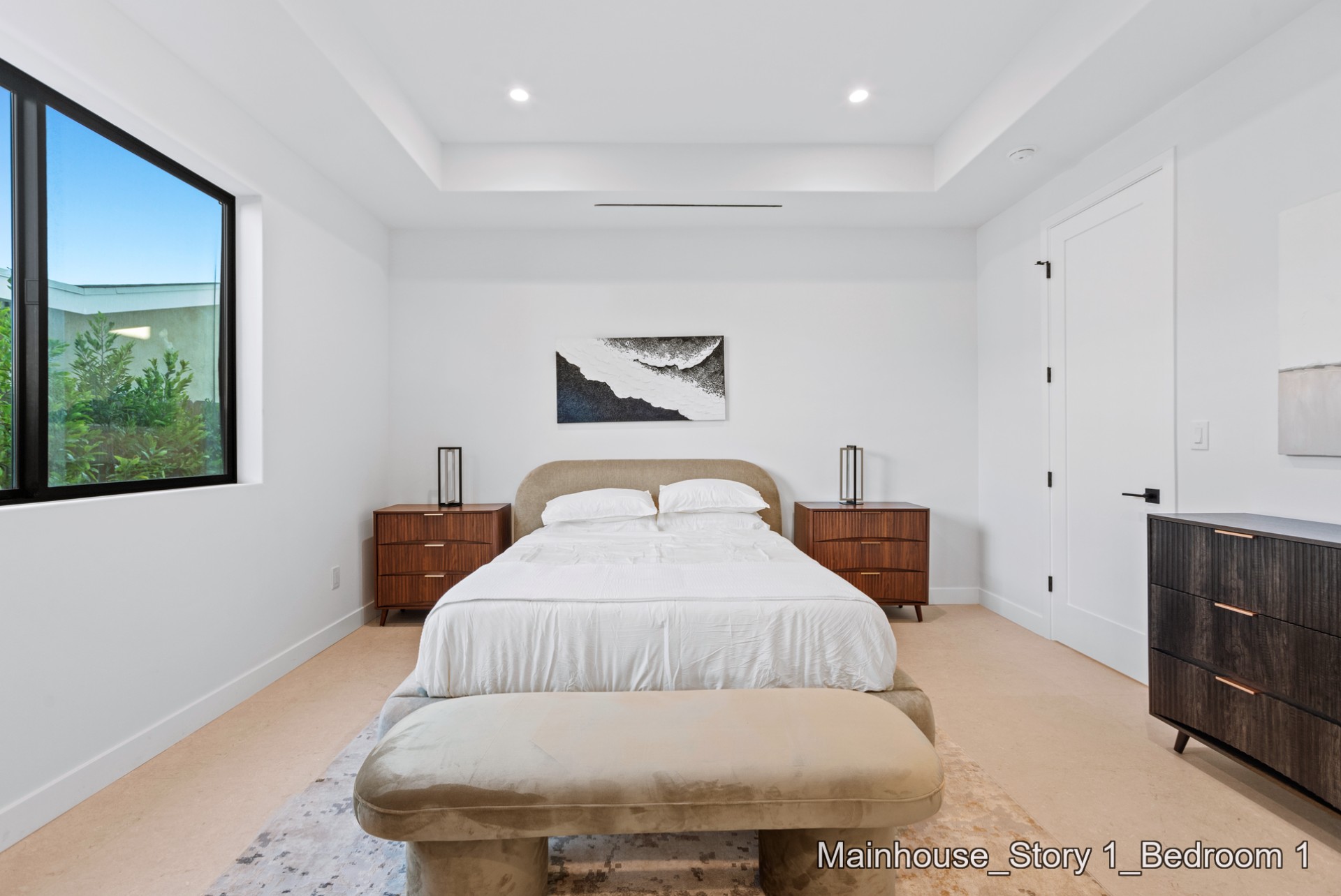 Mainhouse_Story 1_Bedroom 1__TQT5190