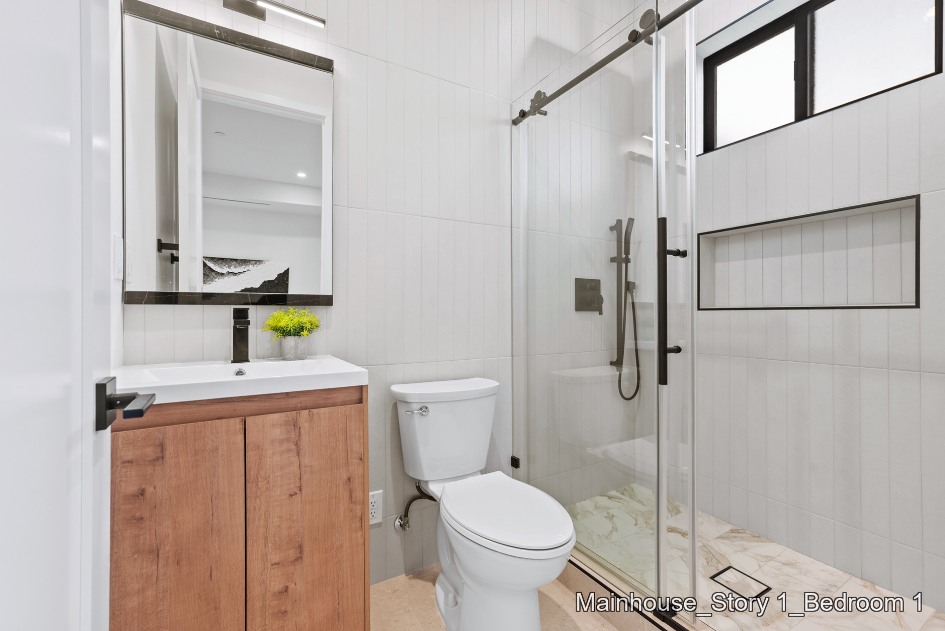 Mainhouse_Story 1_Bedroom 1__TQT5193