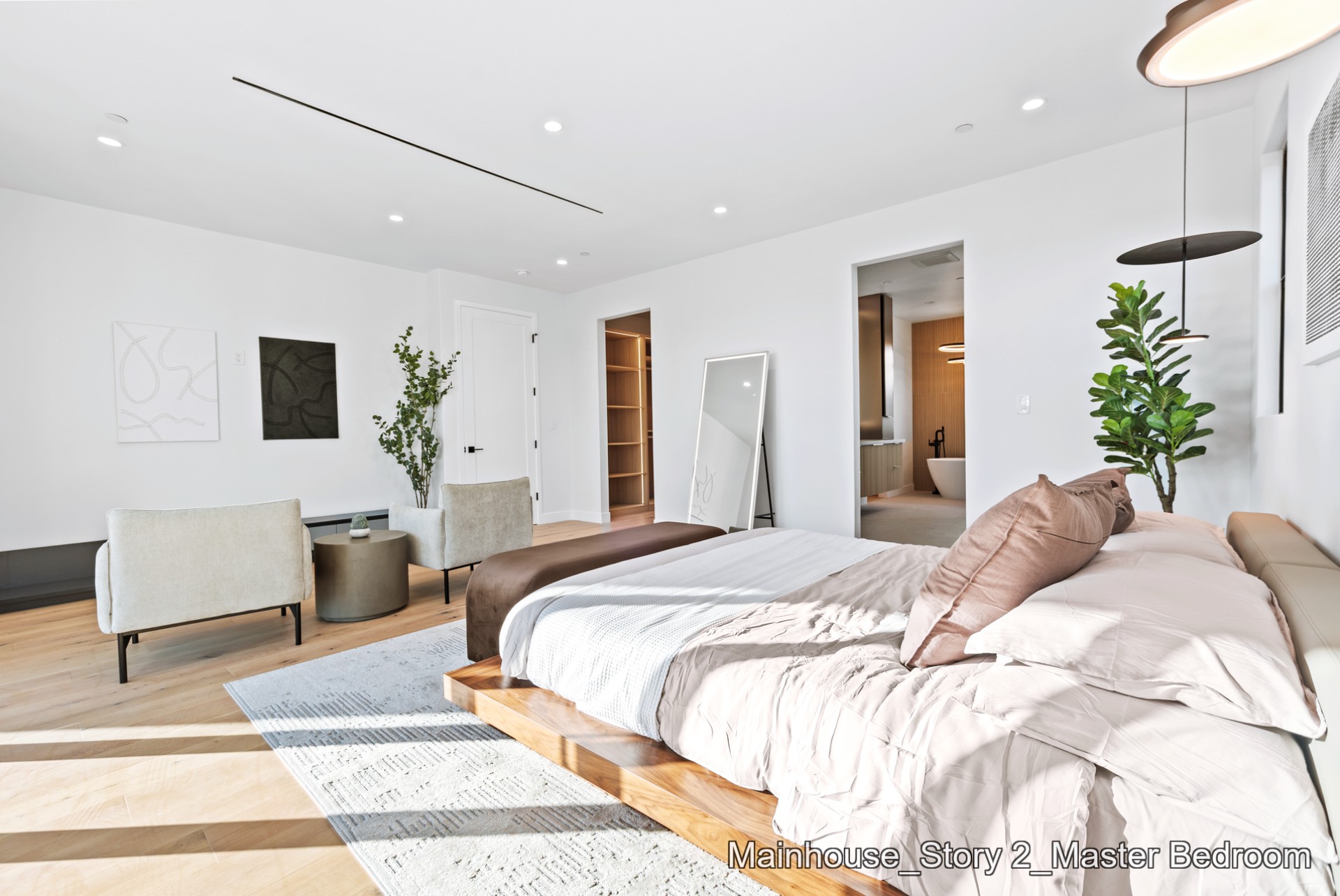 Mainhouse_Story 2_Master Bedroom__TQT5273