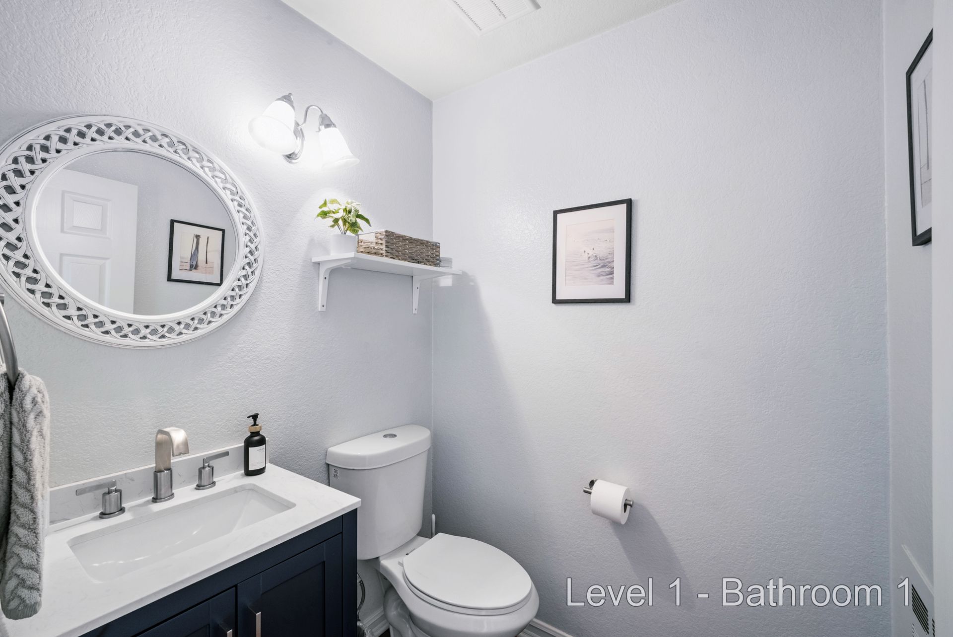 Level 1 – Bathroom 1__TQT6650