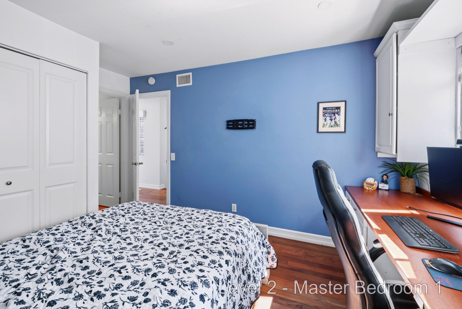 Level 2 – Master Bedroom 1__TQT6720