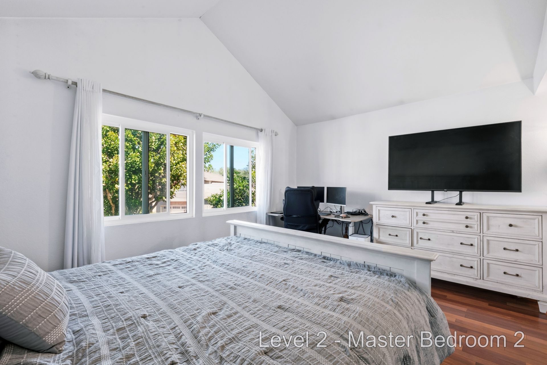 Level 2 – Master Bedroom 2__TQT6744