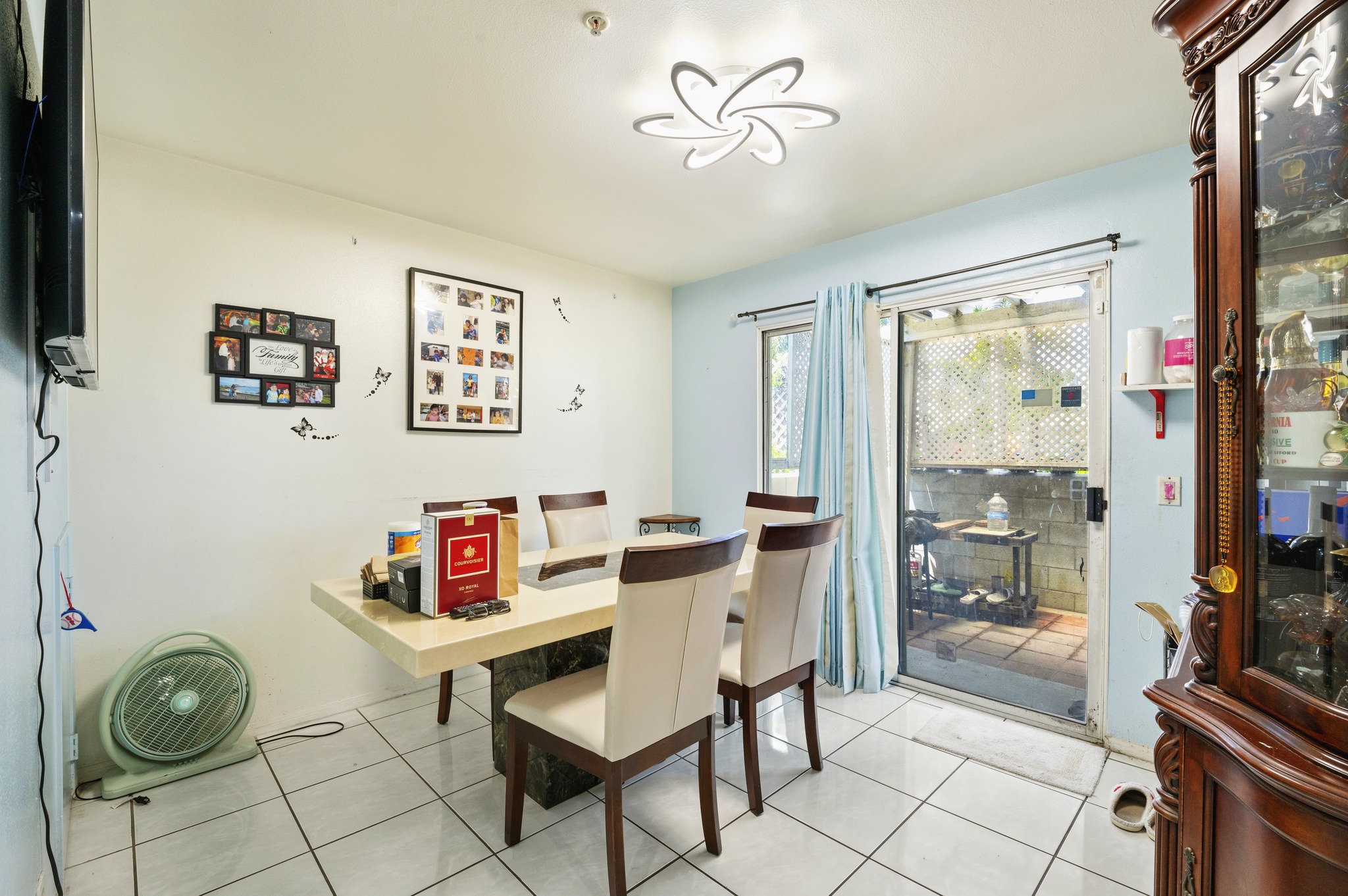 Level 1 – Dining room__TQT8033