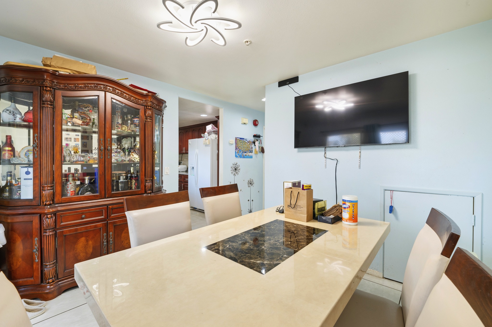 Level 1 – Dining room__TQT8036
